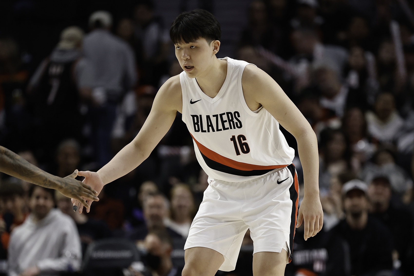 开云-杨瀚森7月回来打世预赛？媒体人：只要郭指导用他他就会回来